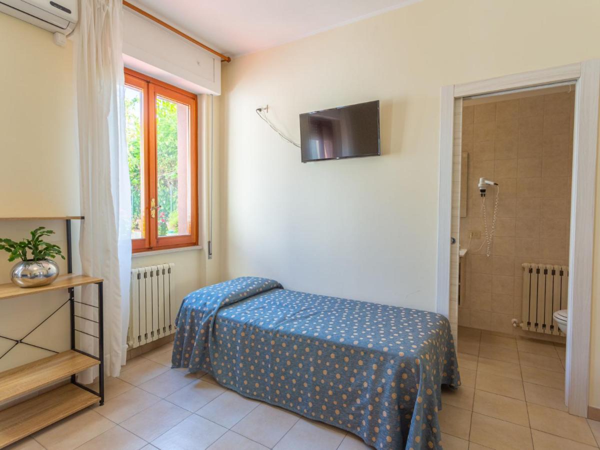 Apartment Mare Blu-1 By Interhome Francavilla Al Mare Exteriör bild