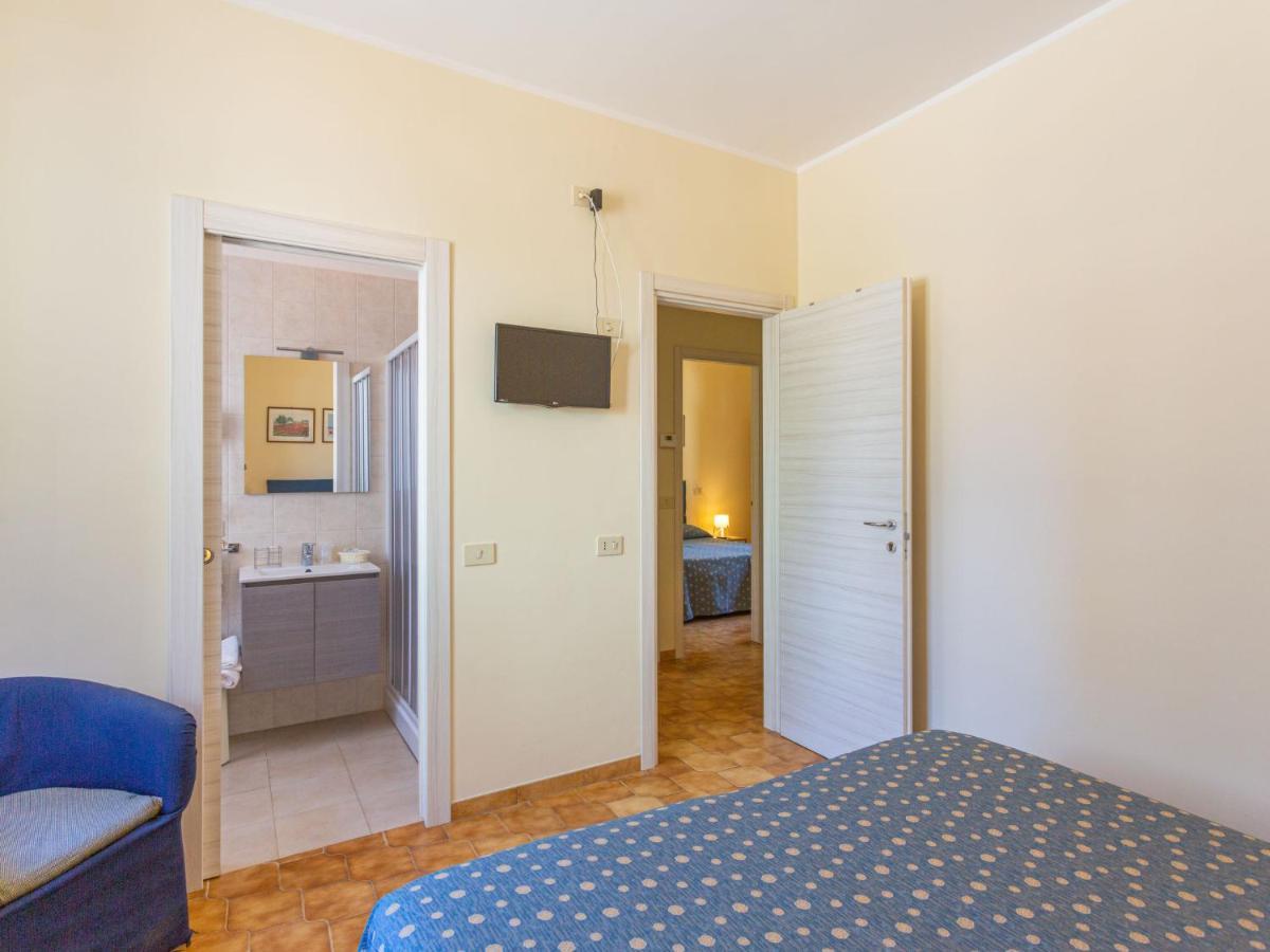 Apartment Mare Blu-1 By Interhome Francavilla Al Mare Exteriör bild