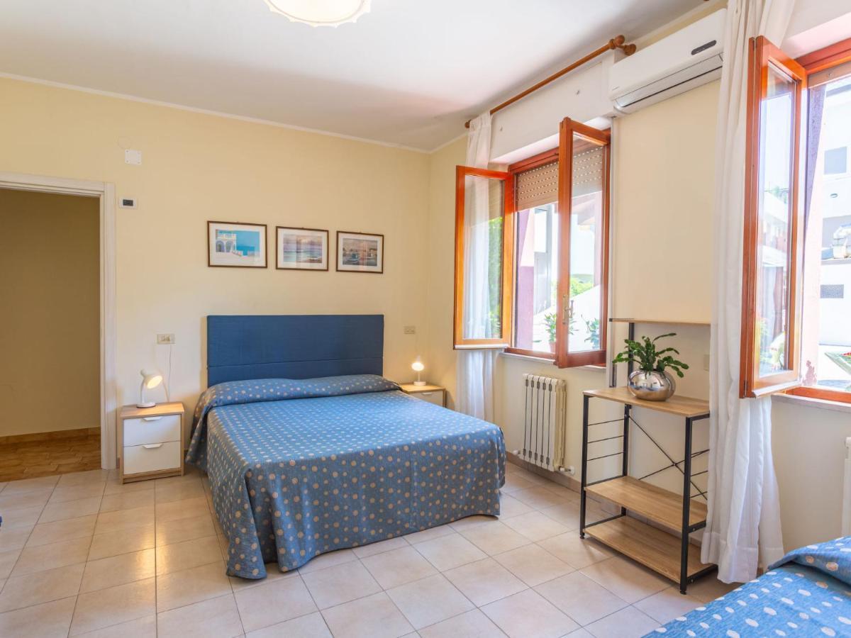 Apartment Mare Blu-1 By Interhome Francavilla Al Mare Exteriör bild